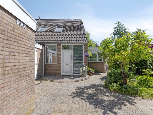 De Nova Cura 11, Drachten