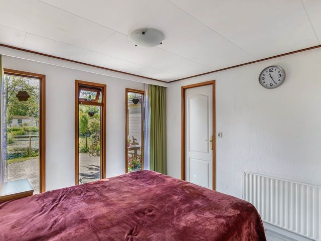 Venelaan 7 7, Rutten