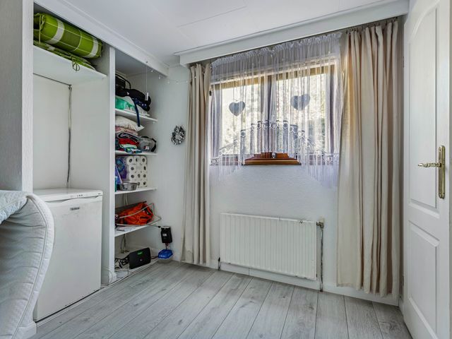 Venelaan 7 7, Rutten