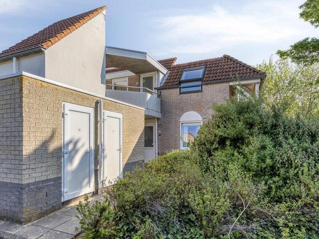 Centrum 48, Brouwershaven