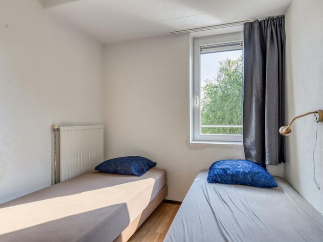 Centrum 48, Brouwershaven