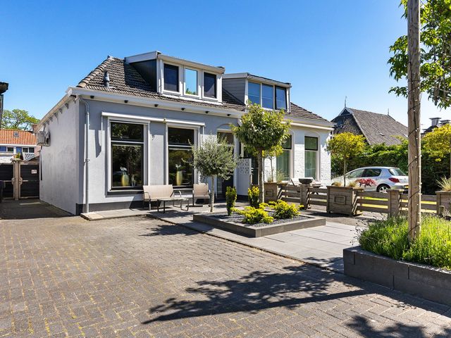 Hertog van Saxenlaan 10, Franeker