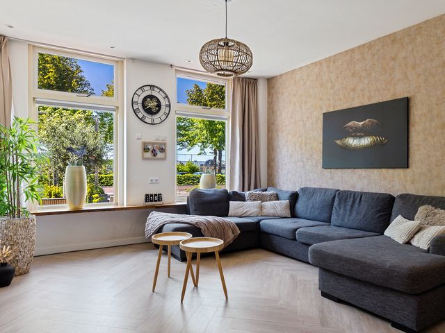 Hertog van Saxenlaan 10, Franeker