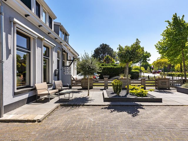Hertog van Saxenlaan 10, Franeker