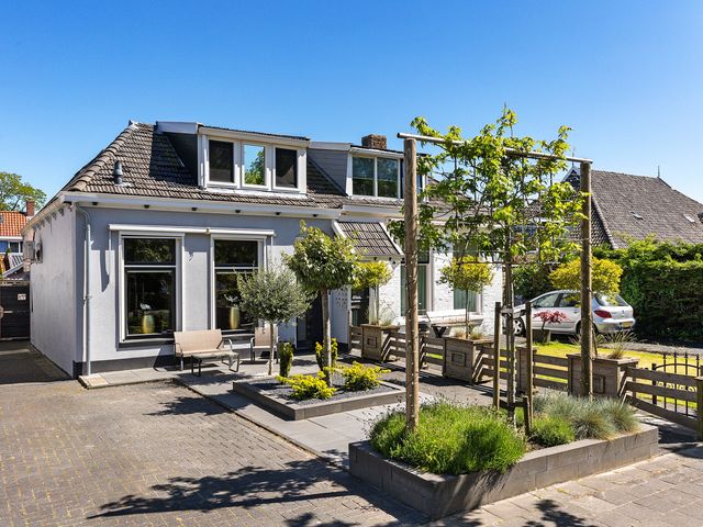 Hertog van Saxenlaan 10, Franeker