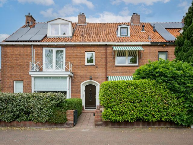 Koningin Julianalaan 39, Voorschoten