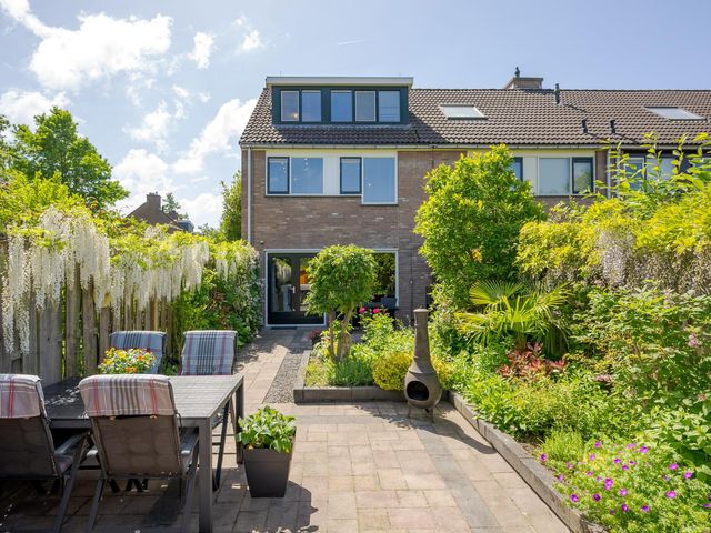 Bestevaer 2, Voorschoten