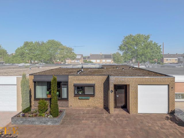 Brachterhof 56, Tegelen
