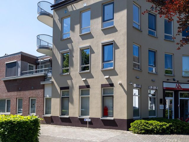 Esserstraat 85, Breda