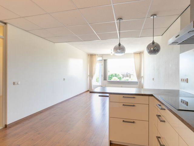 Noordeinde 189A10, Roelofarendsveen