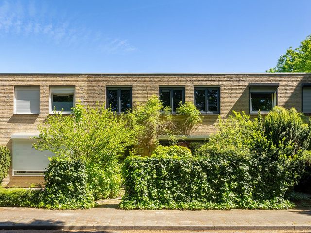 Nobelstraat 25, Geleen