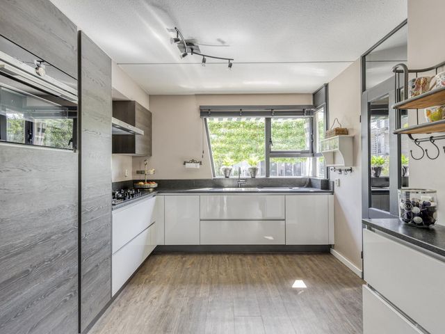 Puccinistraat 15, Barendrecht