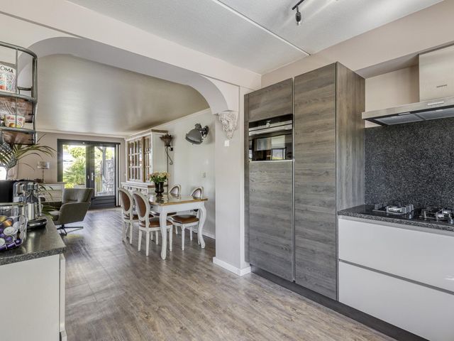 Puccinistraat 15, Barendrecht