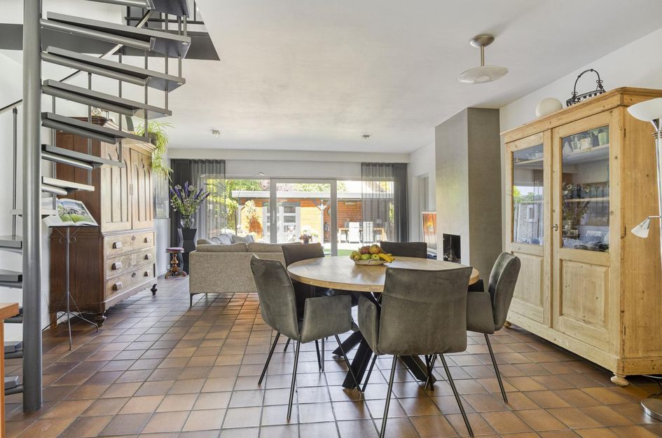 Dorpsstraat 24