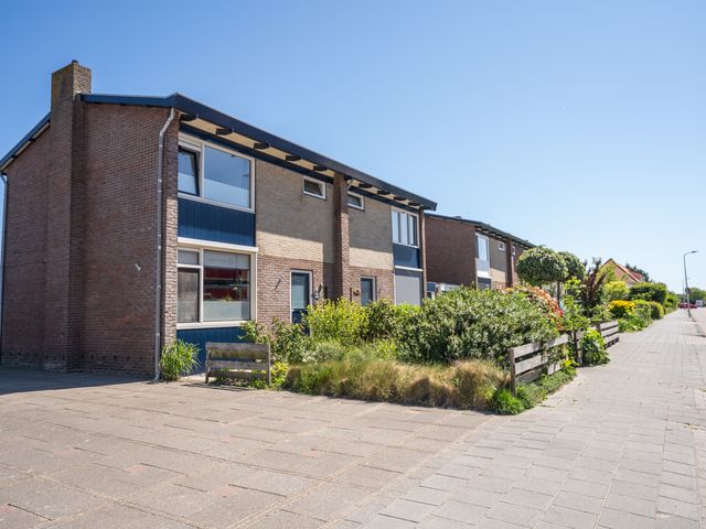 Beatrixlaan 58, Den Burg