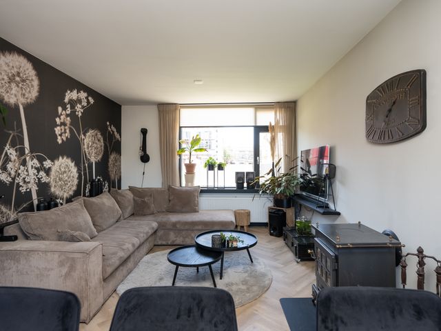 Beatrixlaan 58, Den Burg
