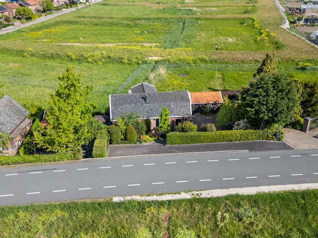 Maasdijk 23, Wijk en Aalburg