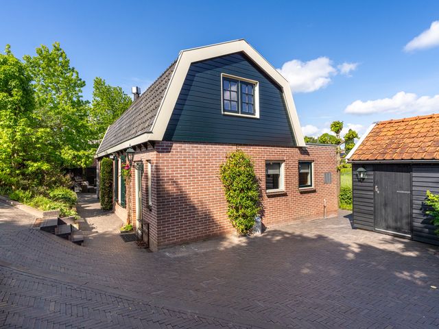 Maasdijk 23, Wijk en Aalburg