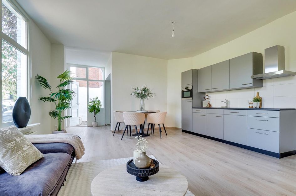 M.P. Lindostraat 45