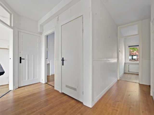 Laurierstraat 99, 'S-Gravenhage