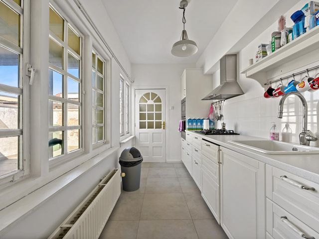 Bloemluststraat 12, Wassenaar