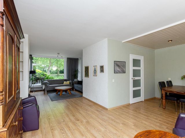 Junostraat 15, Alphen aan den Rijn