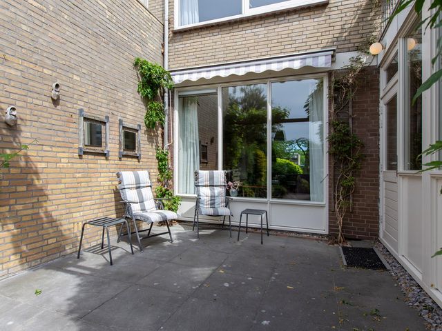 Junostraat 15, Alphen aan den Rijn