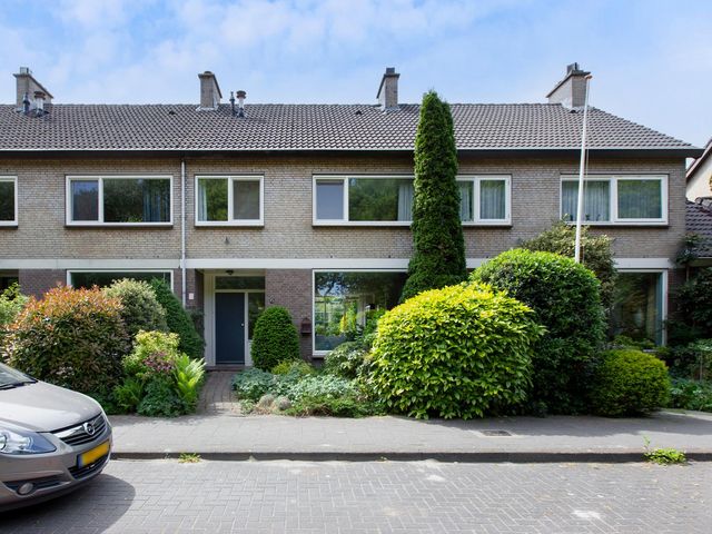Junostraat 15, Alphen aan den Rijn