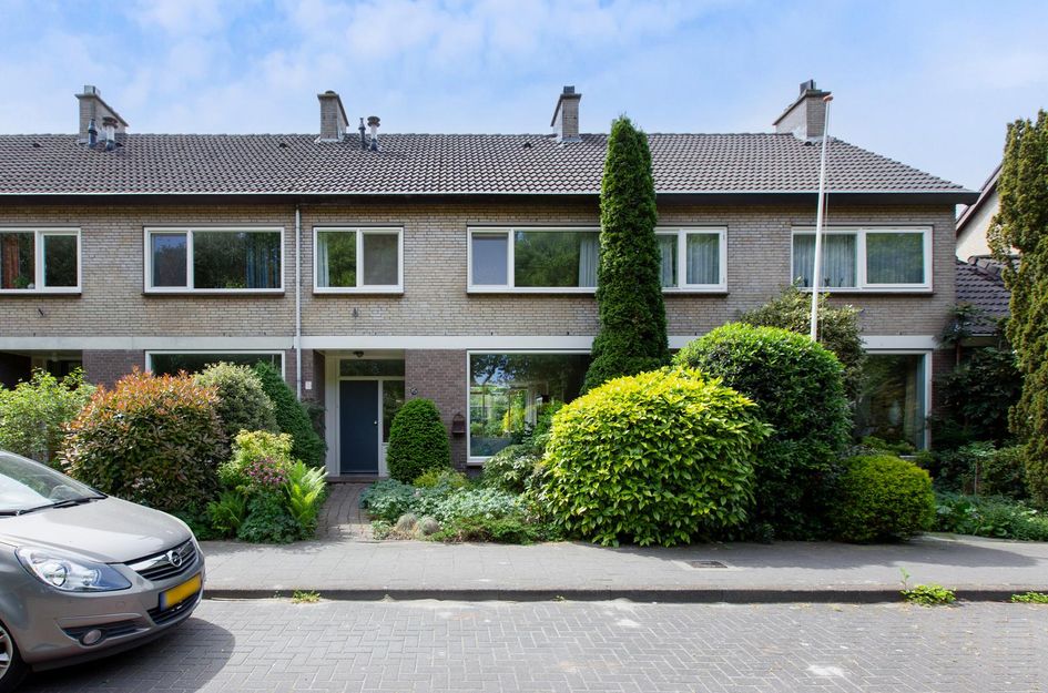 Junostraat 15