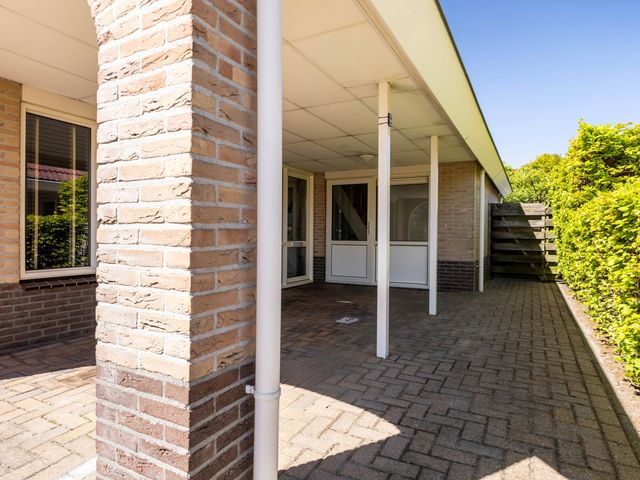 Kersehôf 15, Berltsum
