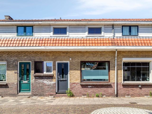 Woudstraat 82, Gouda