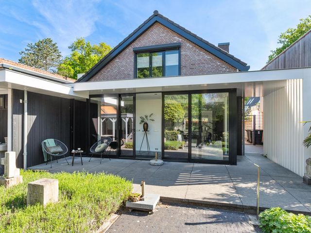 Dokter van Peltlaan 50, Bergen (NH)