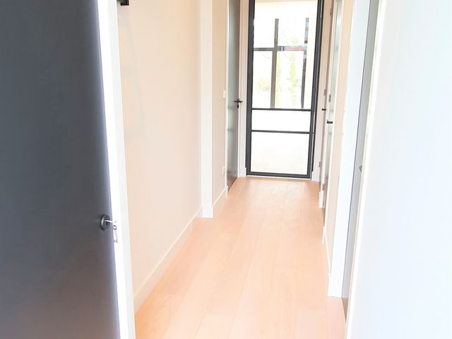 Hilledijk 77A, Rotterdam