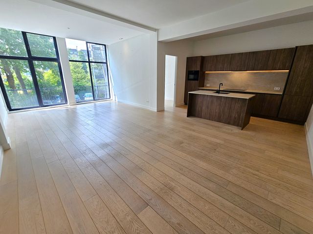 Hilledijk 77A, Rotterdam