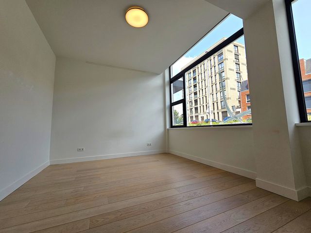 Hilledijk 77A, Rotterdam