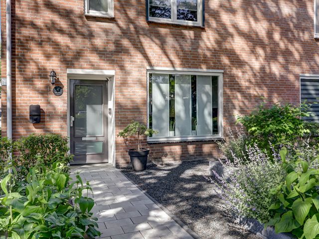 Arthur van Schendellaan 4, Bladel