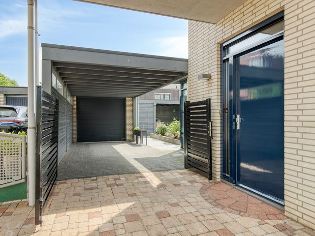 Morelberg 49, Roosendaal