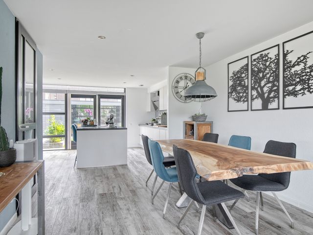 Morelberg 49, Roosendaal