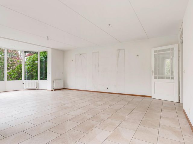 Joris Ivenslaan 1, Almere