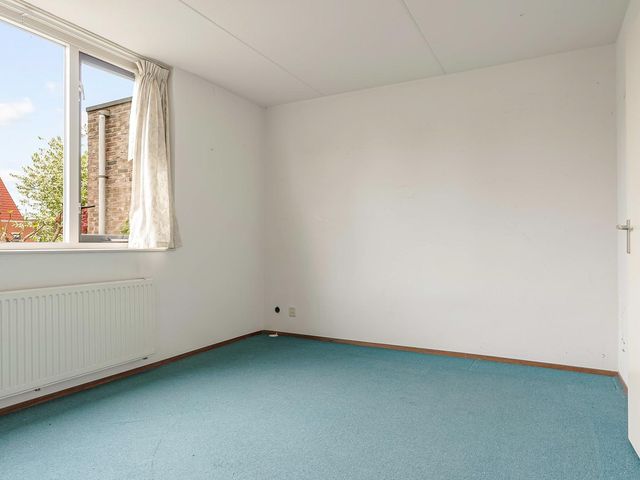 Joris Ivenslaan 1, Almere