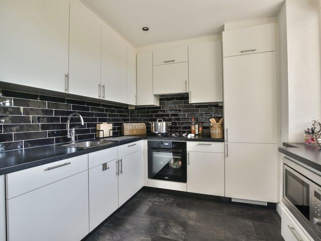 Condorhorst 38, Leiden