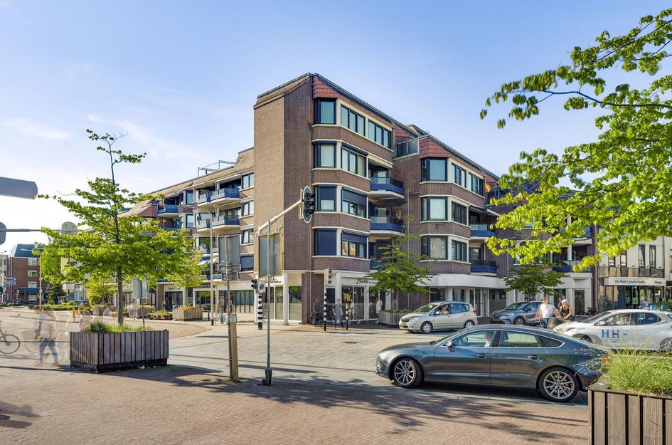 Parallelweg 10