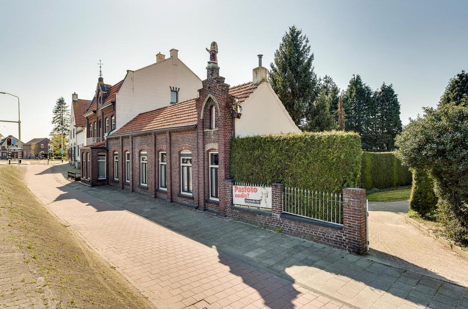 Aan Vijftien 16