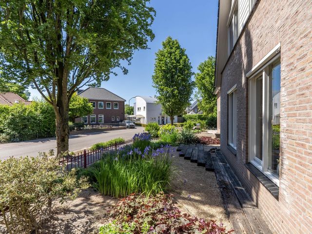 Merseloseweg 4, Overloon