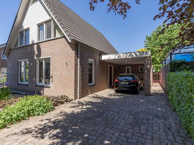 Merseloseweg 4, Overloon