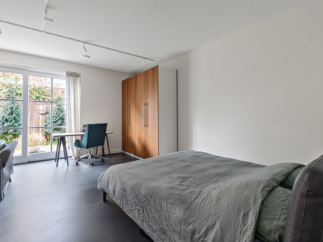 Oostmadeweg 50, Den Haag