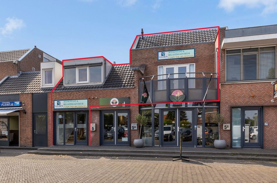 Dorpsplein 5