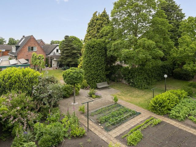 Stationsstraat 20, Made