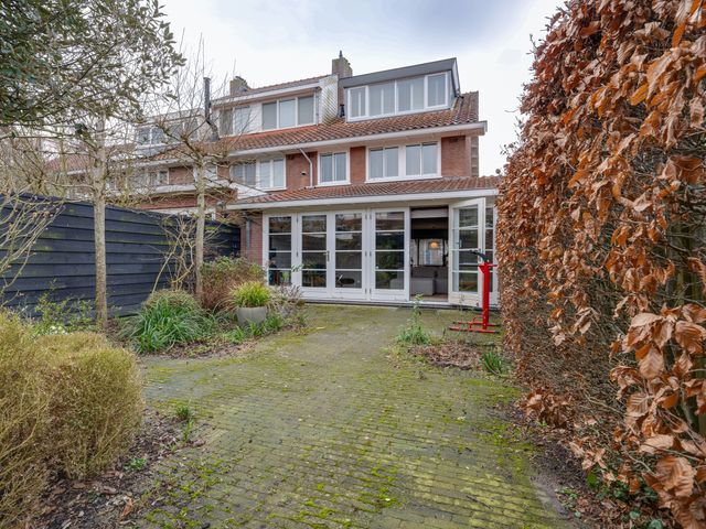 De Surmontstraat 14, Amstelveen