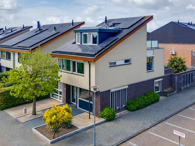 Bachlaan 69A, Oud-Beijerland